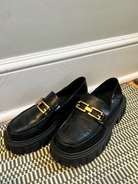Black Leather Chain-Accent Platform Loafers